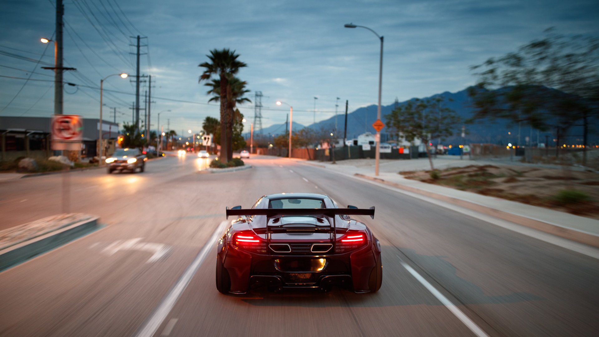 “彭尤蝶泳+自由泳：从新星到顶级选手的飞跃”