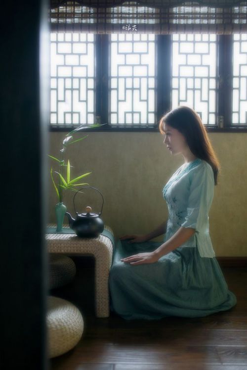 名人堂晚宴表彰传奇球员，群星闪耀一堂，名人堂典礼视频