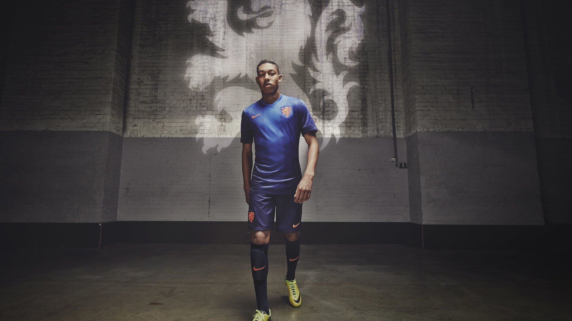 快船新人拍摄官方采访首秀表现自然大方，快船新星